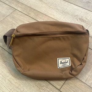 Herschel taupe fanny pack